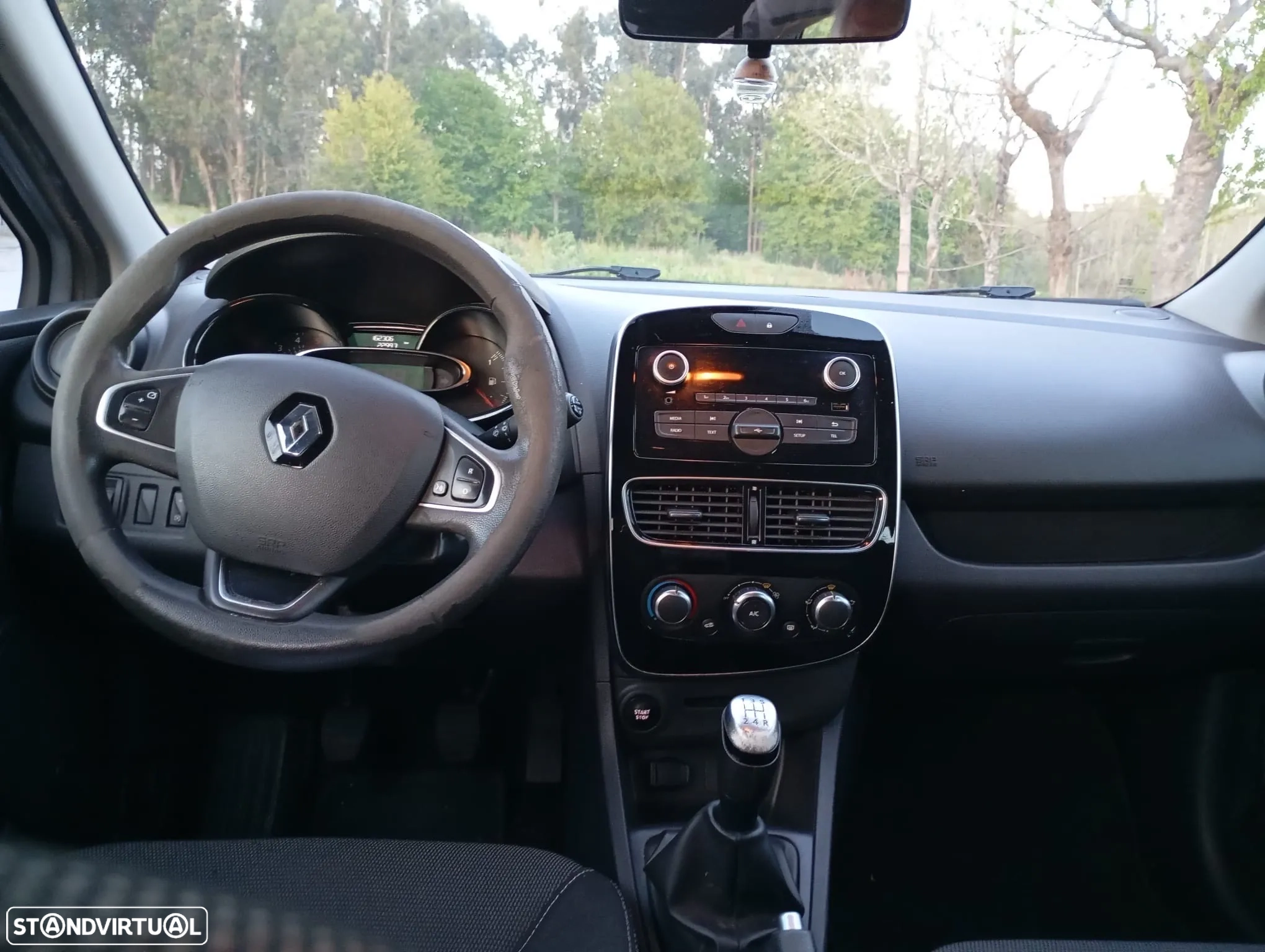 
								Renault Clio 1.5 dCi Zen full									