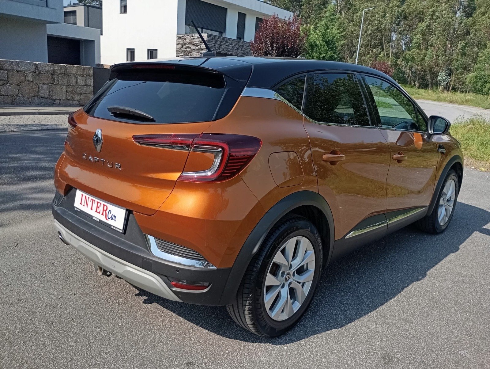 
								Renault Captur full									