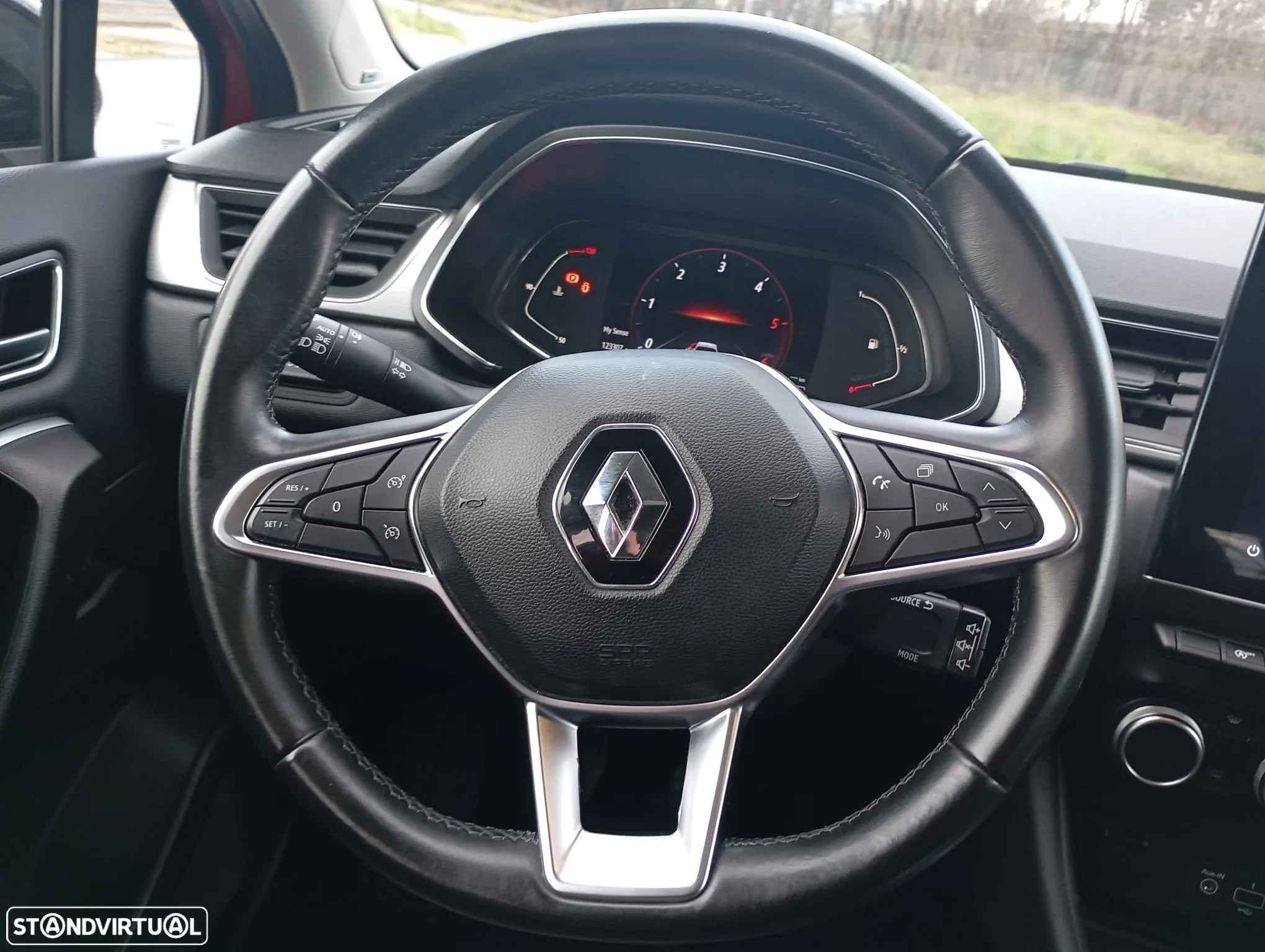
								Renault Captur BLUE dCi 115 INTENS full									