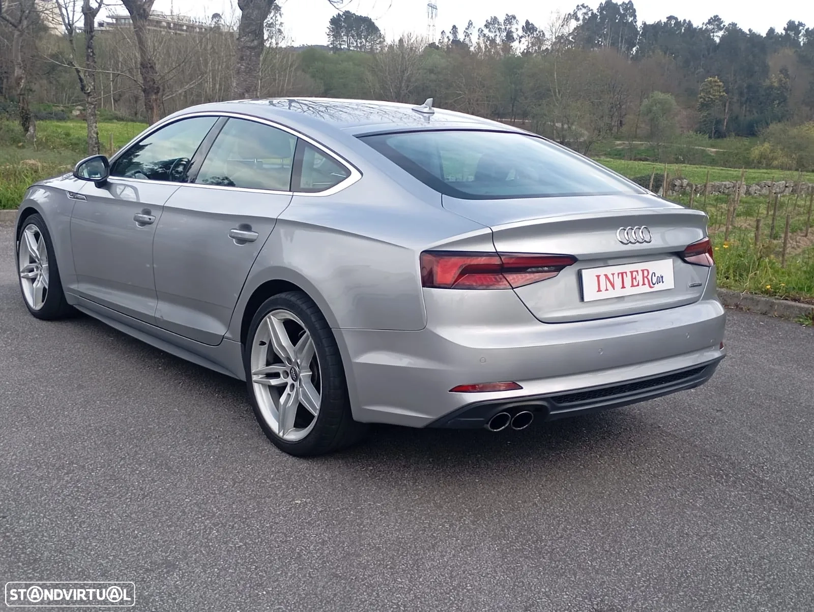 
								Audi A5 Sportback 2.0 TDI quattro S-line full									