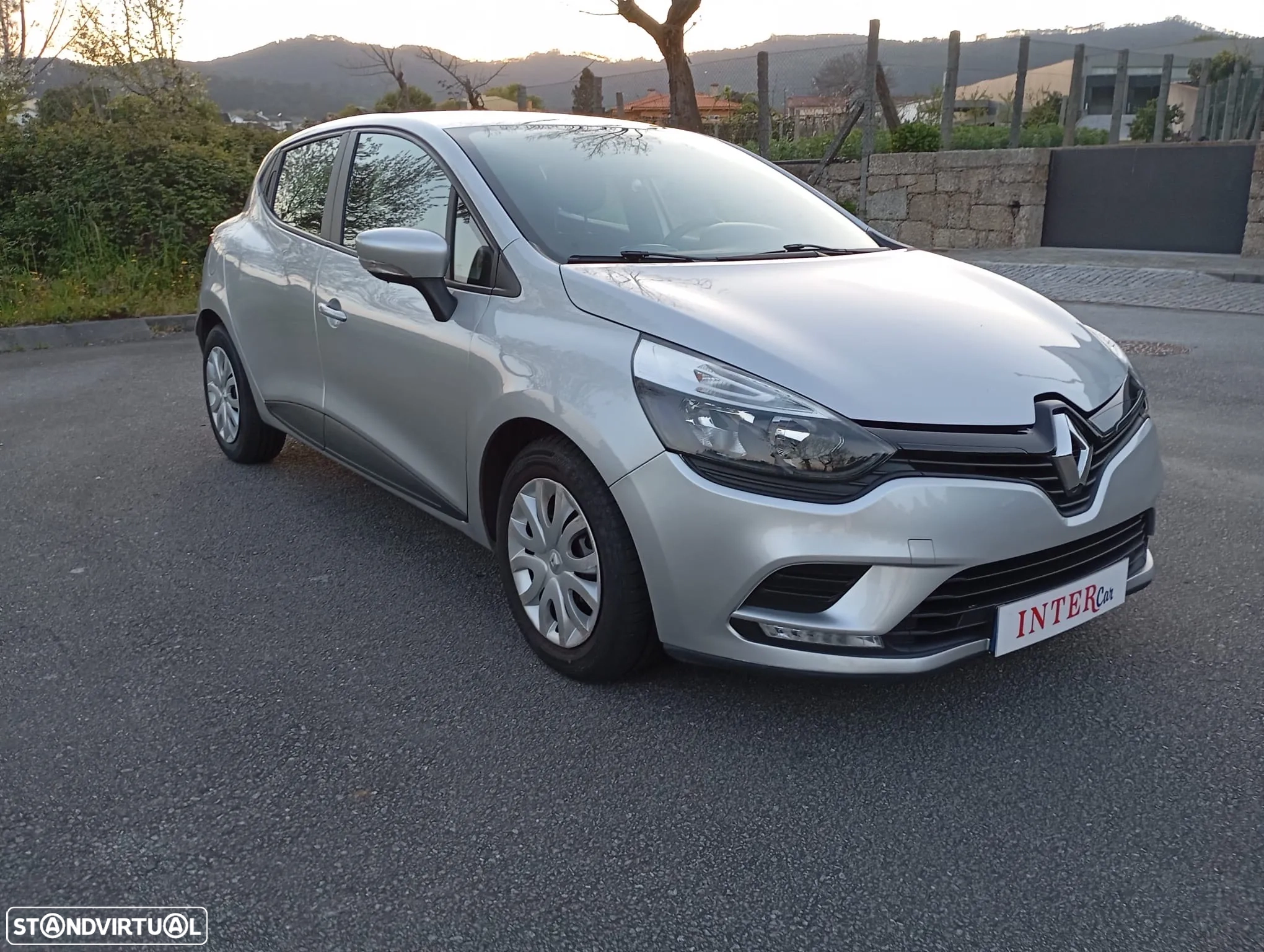 
								Renault Clio 1.5 dCi Zen full									