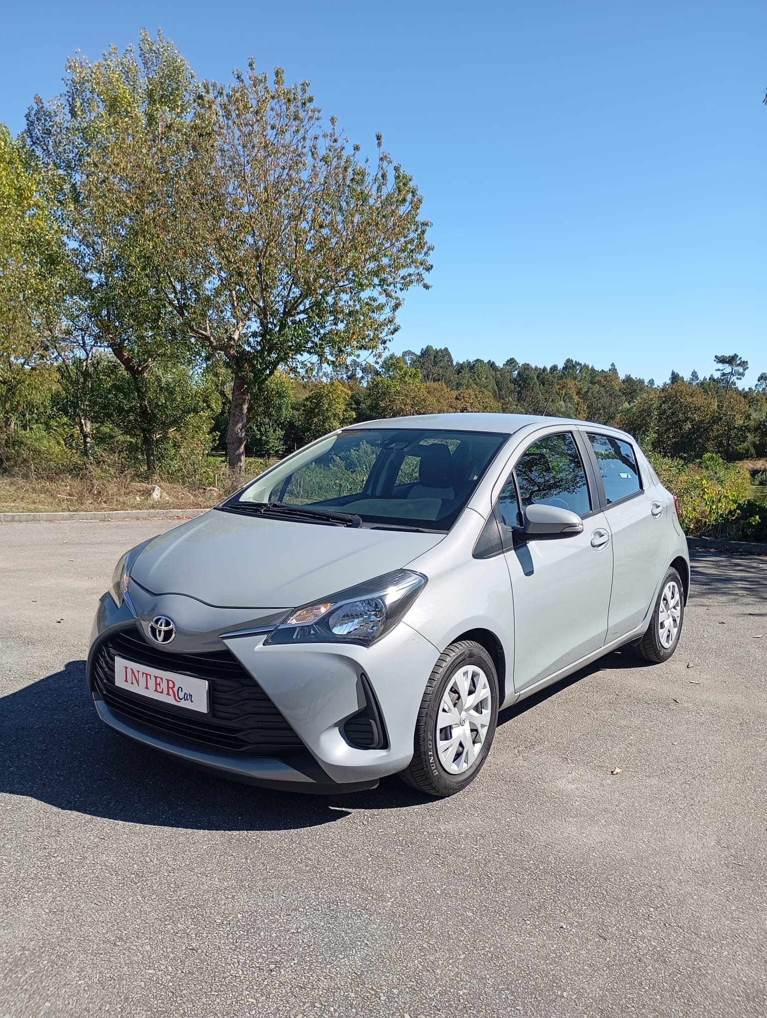 
								Toyota Yaris full									