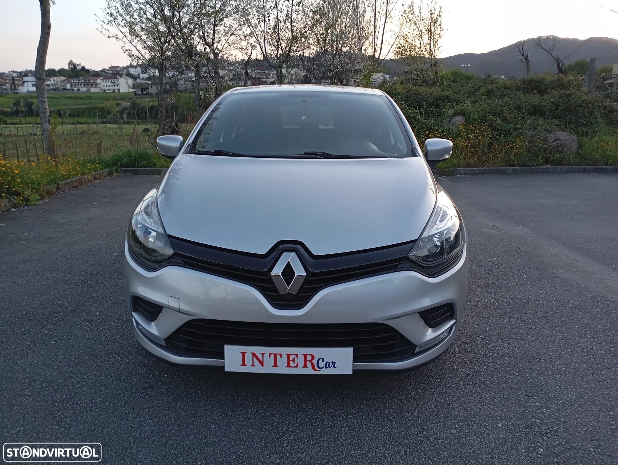 
								Renault Clio 1.5 dCi Zen full									